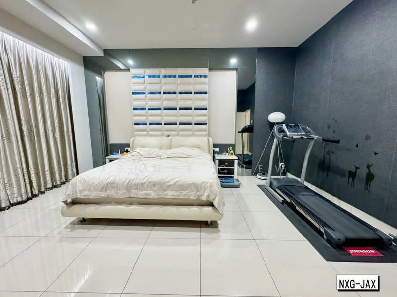 Semi-Detached House for Sale in Setia Damai (Setia Alam) - Jennie Chew - Bedroom - PropertyGuru.com.my