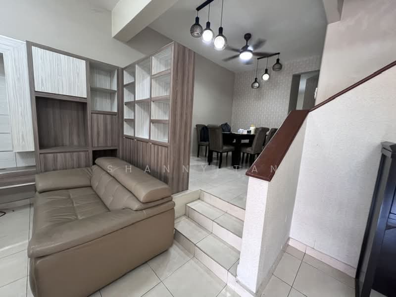 Rumah Teres untuk Dijual di Sungai Long (Bandar Sungai Long) - Shanny Tan - Living Room - PropertyGuru.com.my