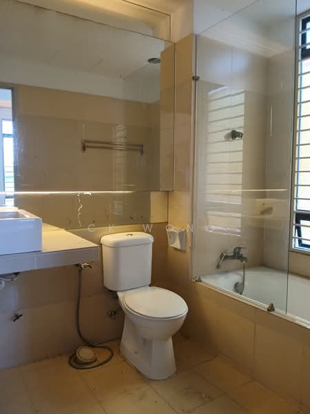 Kondominium untuk Dijual di Rivercity Condominium - CK Wong - Bathroom - PropertyGuru.com.my