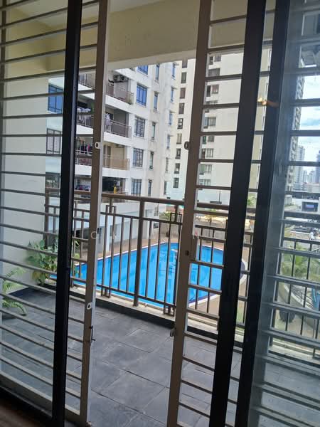 Kondominium untuk Dijual di Rivercity Condominium - CK Wong - Balcony - PropertyGuru.com.my