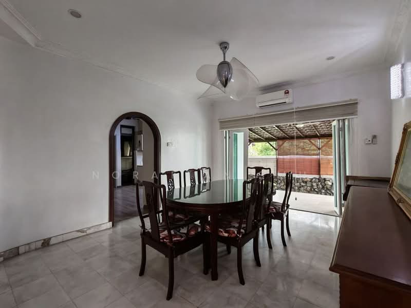 Rumah Banglo untuk Dijual di SS12 (Subang Jaya) - Norafian SMH - Dining Room - PropertyGuru.com.my