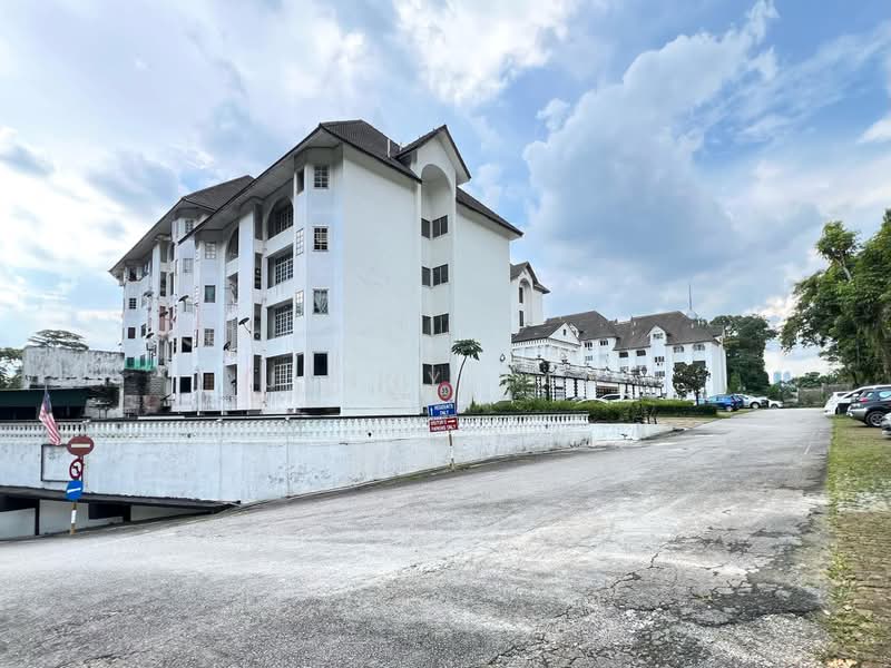 Condominium for Sale at Le Chateau - Jenny Tan - Exterior - PropertyGuru.com.my
