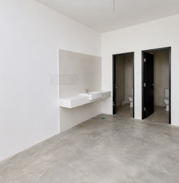 Kilang untuk Dijual di Eco Business Park V (Puncak Alam) - Eric Yap - Bathroom - PropertyGuru.com.my