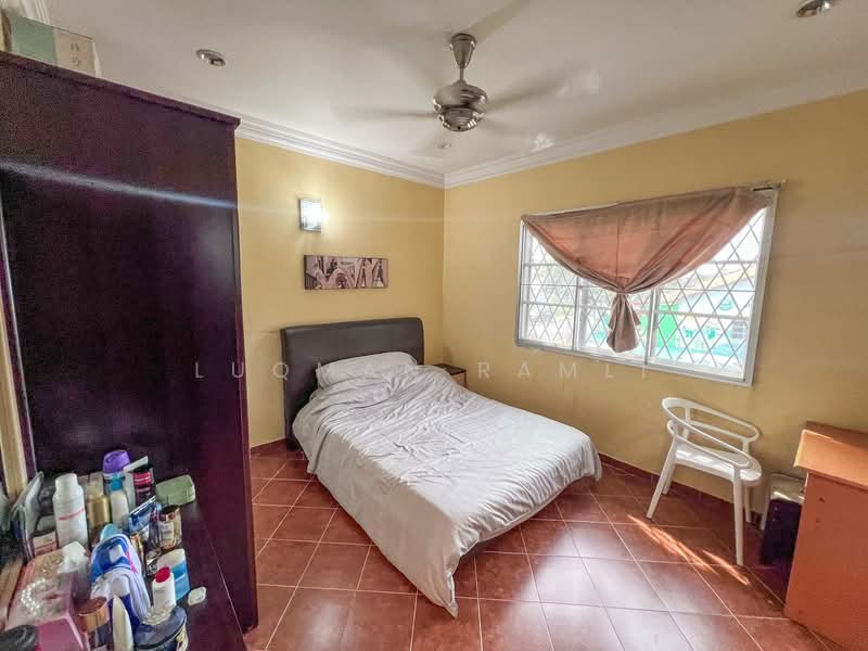 2-storey Terraced House for Sale in Taman Seri Bahagia (Cheras) - Luqman Ramli - Bedroom - PropertyGuru.com.my
