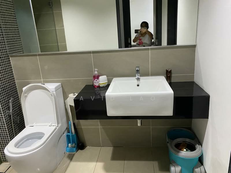 Apartment for Rent at V Residence Suites @ Sunway Velocity - David Lao - Bathroom - PropertyGuru.com.my