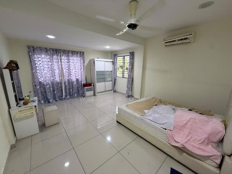 Rumah Berkembar untuk Dijual di Taman Taming Jaya (Balakong) - Wil Koh - Bedroom - PropertyGuru.com.my