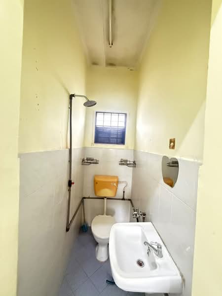 2-storey Terraced House for Rent in Johor Bahru (Johor) - Mandy Goh Siew Li - Bathroom - PropertyGuru.com.my
