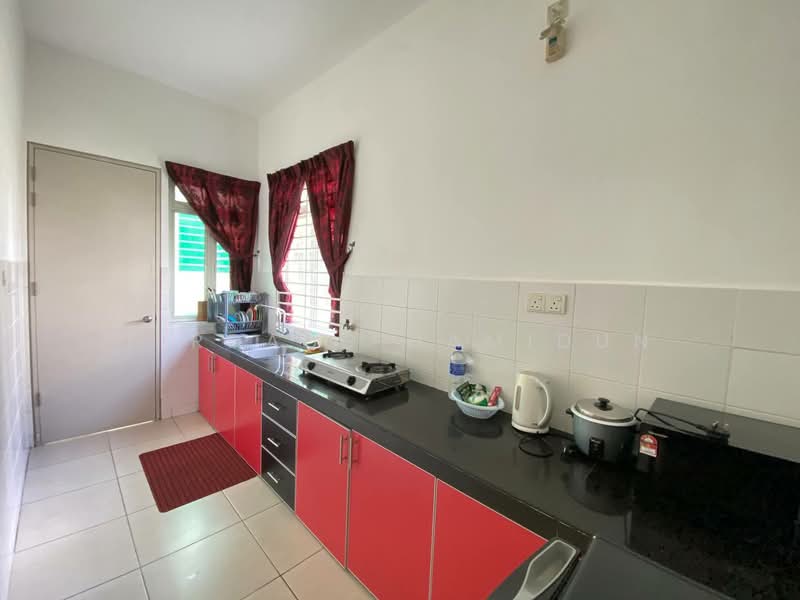 2-storey Terraced House for Sale in Presint 11 (Putrajaya) - Firdaus Hamidun - Kitchen - PropertyGuru.com.my