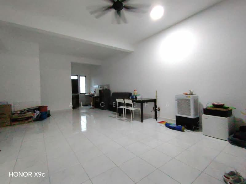Rumah Teres 2 Tingkat untuk Dijual di Johor Bahru (Johor) - Alice Chia - Living Room - PropertyGuru.com.my