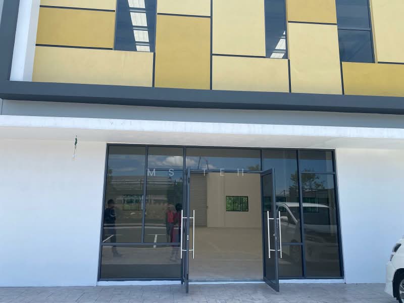 Kilang untuk Disewa di Eco Business Park V (Puncak Alam) - Ms Teh - Entrance - PropertyGuru.com.my