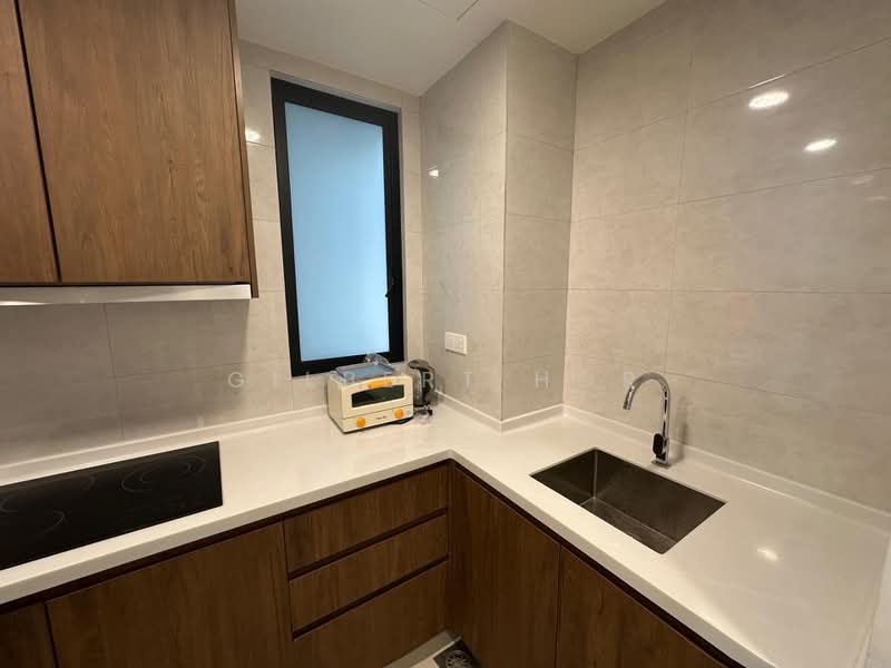 Servis Apartment untuk Disewa di Quinn Residence - Gilbert Hor - Kitchen - PropertyGuru.com.my