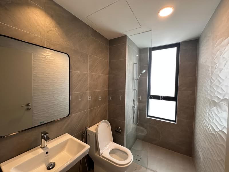 Servis Apartment untuk Disewa di Quinn Residence - Gilbert Hor - Bathroom - PropertyGuru.com.my