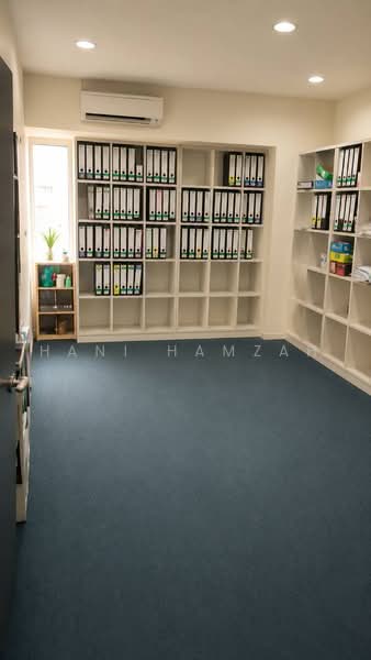 Kedai / Pejabat untuk Dijual di Taman Equine (Seri Kembangan) - Hani Hamzah - Interior - PropertyGuru.com.my