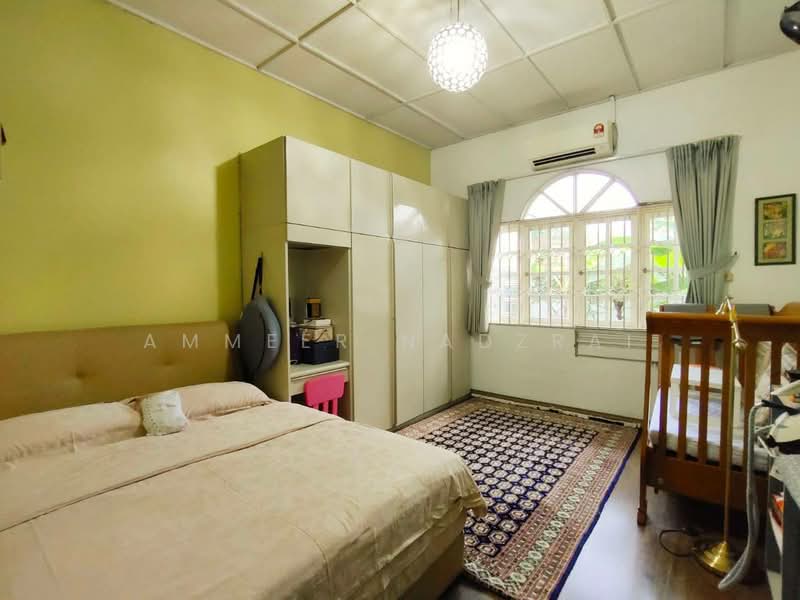 Bungalow for Sale in SS12 (Subang Jaya) - Ammeer Nadzrai - Bedroom - PropertyGuru.com.my