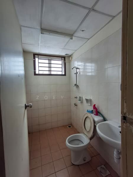 Service Residence for Sale at Nusa Perdana Serviced Apartment - Zoey Lee - Bathroom - PropertyGuru.com.my