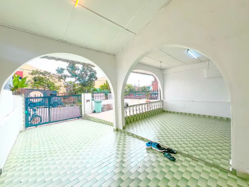 Rumah Teres 2-Tingkat untuk Dijual di Taman Delima (Cheras) - Luqman Ramli - Exterior - PropertyGuru.com.my
