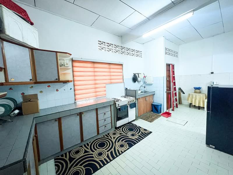 Rumah Teres 2-Tingkat untuk Dijual di Taman Delima (Cheras) - Luqman Ramli - Kitchen - PropertyGuru.com.my