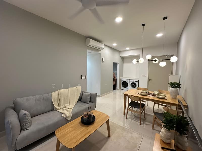 Servis Apartment untuk Disewa di Quinn Residence - Gilbert Hor - Living Room - PropertyGuru.com.my