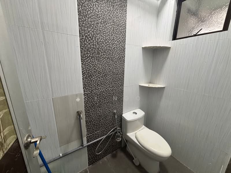 Apartment for Sale at Sri Awana Townhouse - SY Ngo - Bathroom - PropertyGuru.com.my