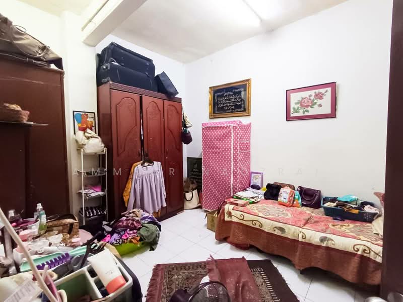 2-storey Terraced House for Sale in Taman Pinggiran Putra (Seri Kembangan) - Ammeer Nadzrai - Bedroom - PropertyGuru.com.my