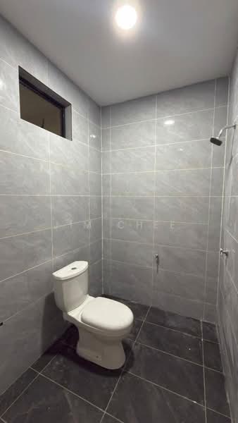 Rumah Teres 1-Tingkat untuk Dijual di Taman Sri Putri (Kulai) - Jim Chee - Bathroom - PropertyGuru.com.my