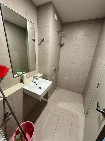 Servis Apartment untuk Disewa di Melawati : Park One - Welson Moo - Bathroom - PropertyGuru.com.my