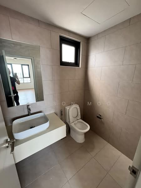 Servis Apartment untuk Disewa di Melawati : Park One - Welson Moo - Bathroom - PropertyGuru.com.my