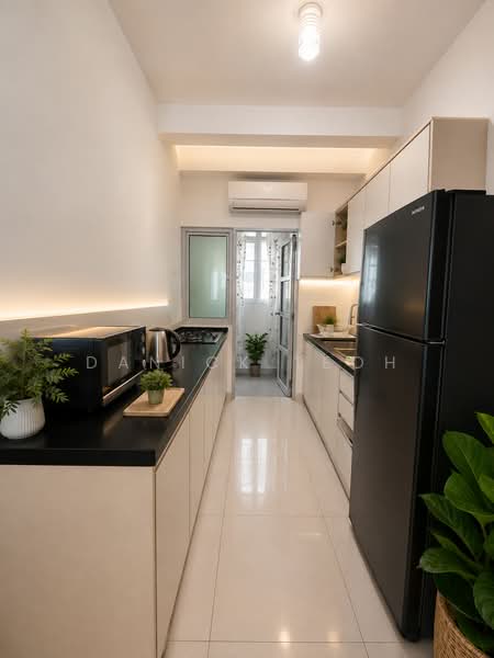 Condominium for Rent at 10 Island Resort - Danick Teoh - Kitchen - PropertyGuru.com.my