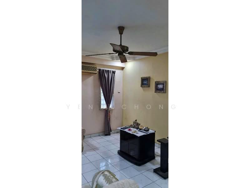Kondominium untuk Dijual di Endah Ria - Yenn Chong - Living Room - PropertyGuru.com.my
