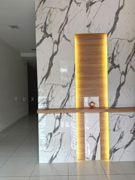 Cluster House for Rent in Taman Mount Austin (Tebrau) - Tuxton Phiong - Entrance - PropertyGuru.com.my
