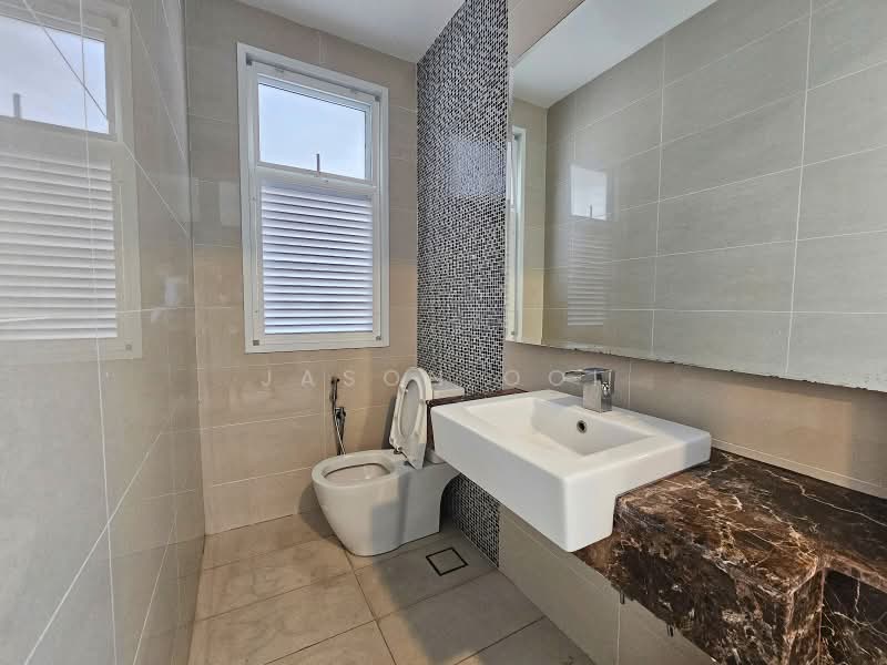 Rumah Bandar untuk Dijual di Putra Heights (Subang Jaya) - Jason Ooi - Bathroom - PropertyGuru.com.my