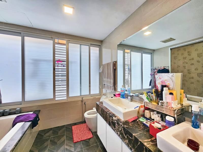 Rumah Bandar untuk Dijual di Putra Heights (Subang Jaya) - Jason Ooi - Bathroom - PropertyGuru.com.my