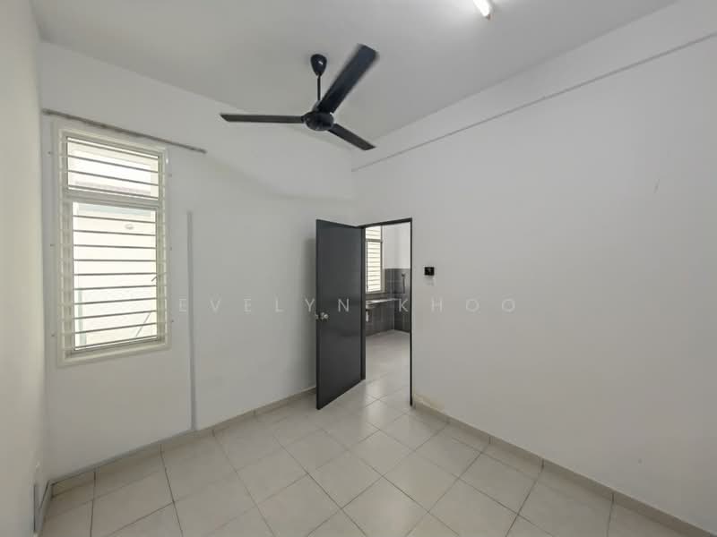 Rumah Teres 2 Tingkat untuk Disewa di Taman Scientex Rawang (Rawang) - Evelyn Khoo - Room - PropertyGuru.com.my