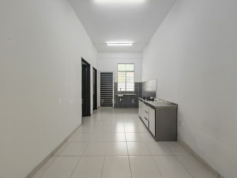 Rumah Teres 2 Tingkat untuk Disewa di Taman Scientex Rawang (Rawang) - Evelyn Khoo - Kitchen - PropertyGuru.com.my