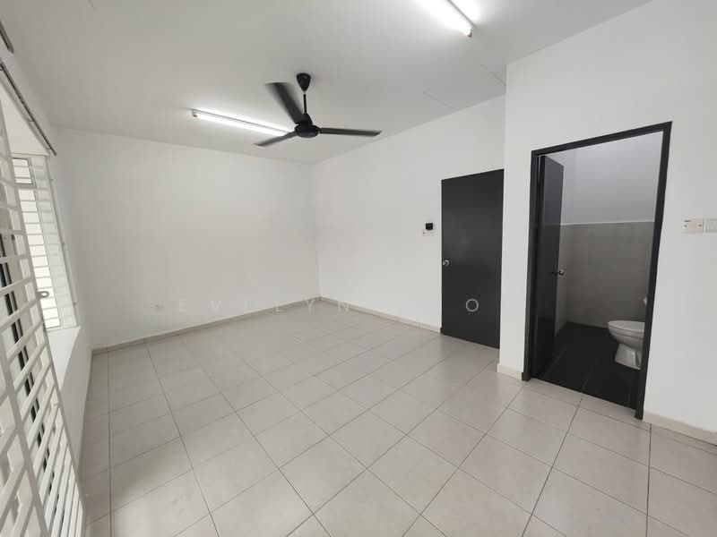 Rumah Teres 2 Tingkat untuk Disewa di Taman Scientex Rawang (Rawang) - Evelyn Khoo - Room - PropertyGuru.com.my