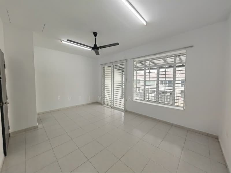 Rumah Teres 2 Tingkat untuk Disewa di Taman Scientex Rawang (Rawang) - Evelyn Khoo - Room - PropertyGuru.com.my