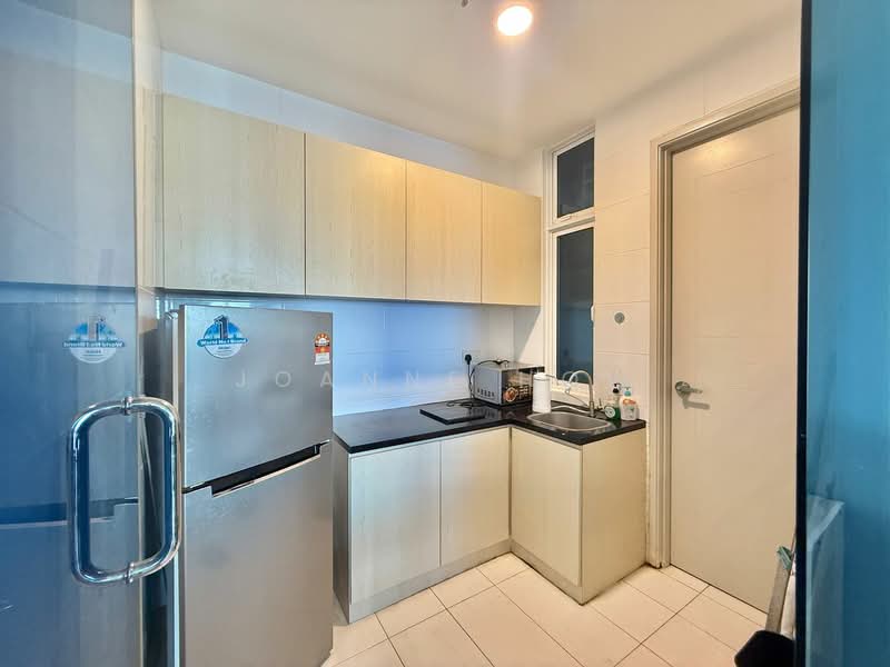 Servis Apartment untuk Disewa di The Wave Residence - Joanne How - Kitchen - PropertyGuru.com.my
