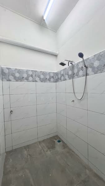 Shop for Rent in Bagan Jermal (Butterworth) - Elina Lim - Bathroom - PropertyGuru.com.my