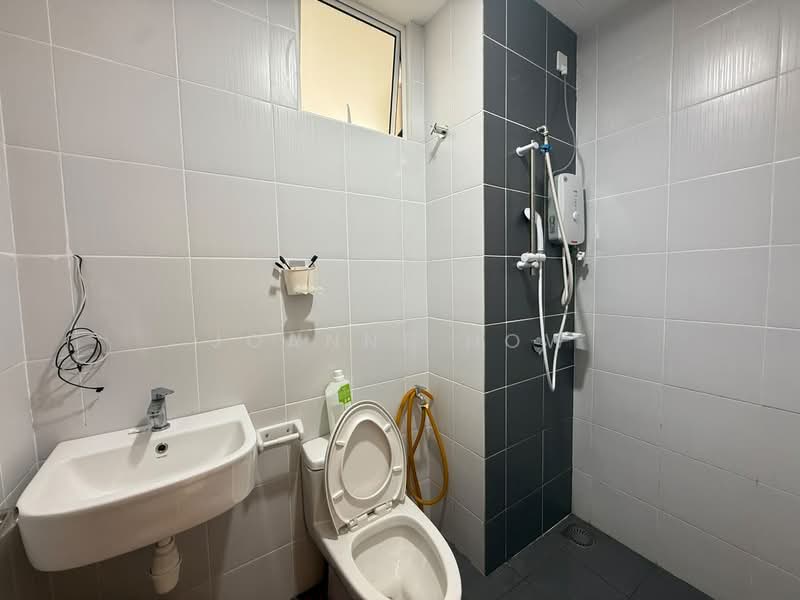 Servis Apartment untuk Disewa di Novo 8 Residence - Joanne How - Bathroom - PropertyGuru.com.my