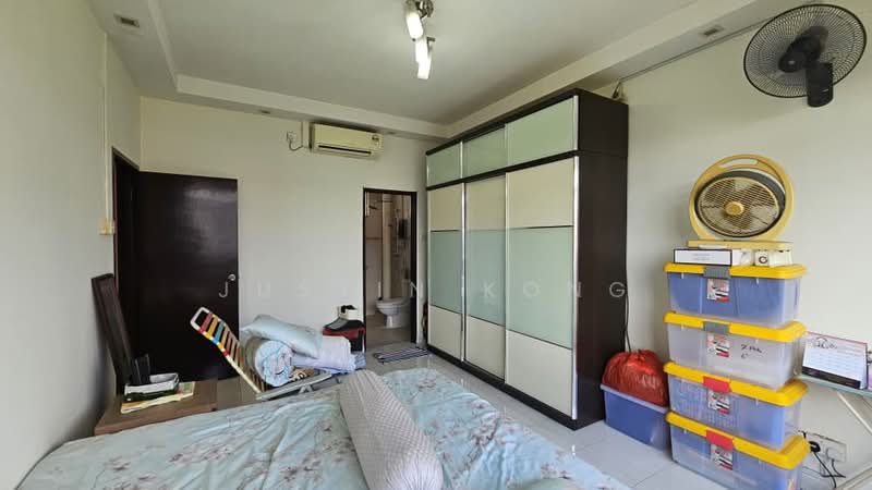 Pangsapuri untuk Dijual di Sri Akasia - Justin Kong - Bedroom - PropertyGuru.com.my