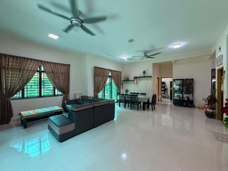 Rumah Berkembar untuk Dijual di Taman Nusa Idaman (Iskandar Puteri (Nusajaya)) - Jennie Chew - Living Room - PropertyGuru.com.my