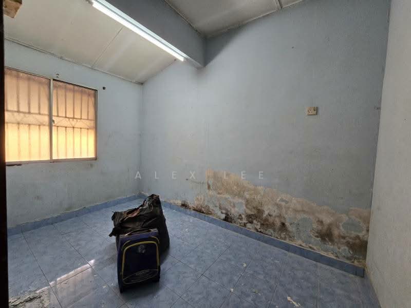 1-storey Terraced House for Sale in Klang (Selangor) - Alex Lee - Interior - PropertyGuru.com.my