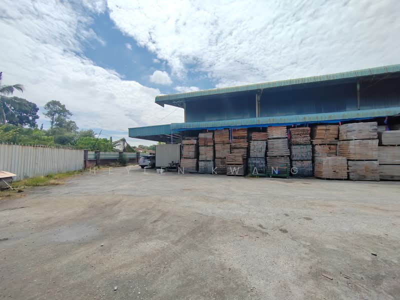 Factory for Rent in Kampung Jenjarom (Jenjarom) - Heylen Kwang - Exterior - PropertyGuru.com.my