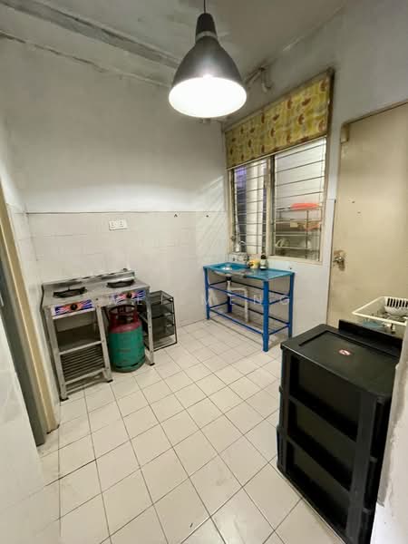 Pangsapuri untuk Dijual di Pangsapuri Lagoon Perdana - Wei Meng - Kitchen - PropertyGuru.com.my