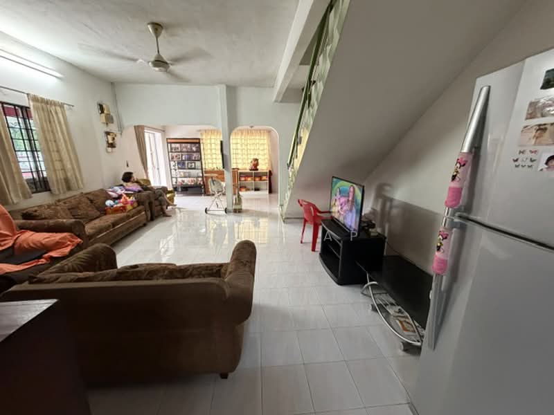 Rumah Teres 2 Tingkat untuk Dijual di Taman Sri Rampai (Wangsa Maju) - Mike Yap - Living Room - PropertyGuru.com.my