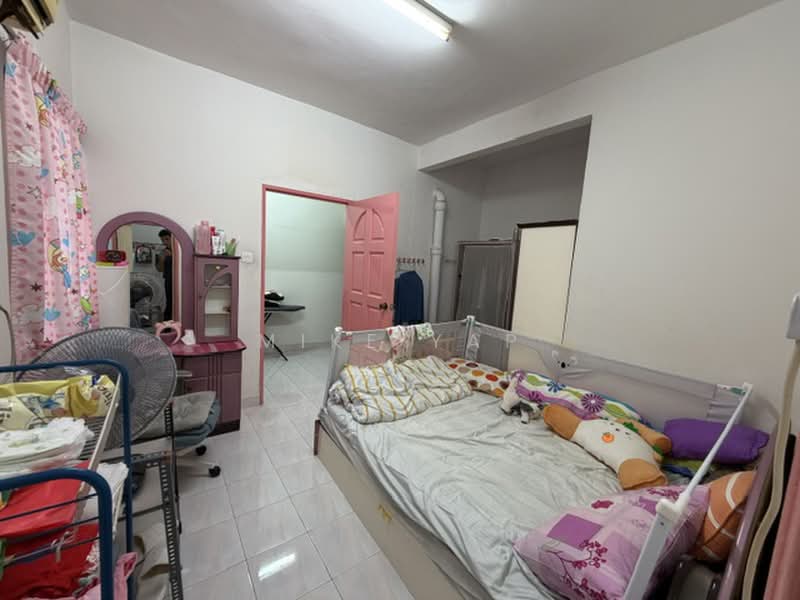 Rumah Teres 2 Tingkat untuk Dijual di Taman Sri Rampai (Wangsa Maju) - Mike Yap - Bedroom - PropertyGuru.com.my
