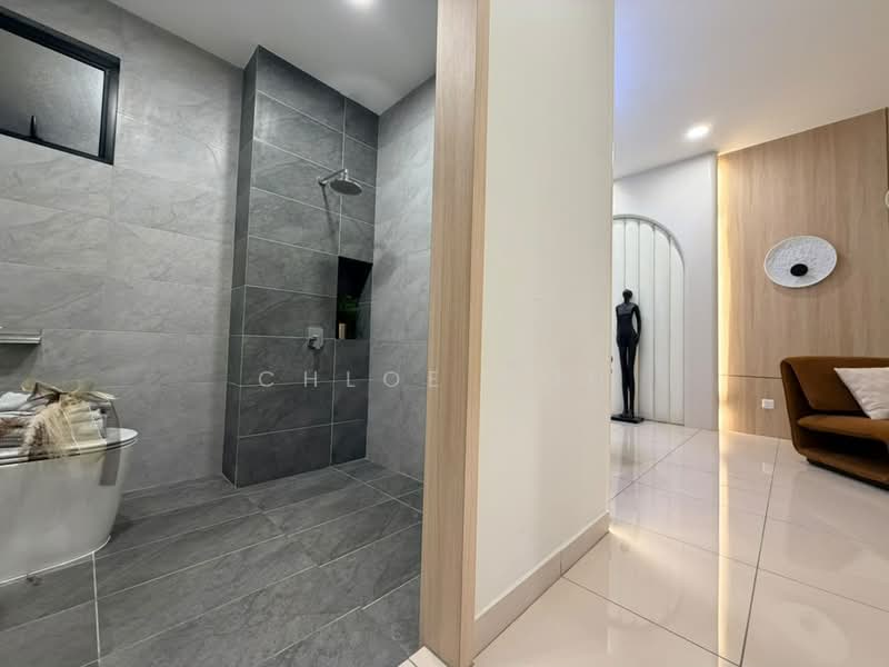 Kediaman Servis untuk Dijual di Twin Tower Residence - Chloe Goh - Bathroom - PropertyGuru.com.my