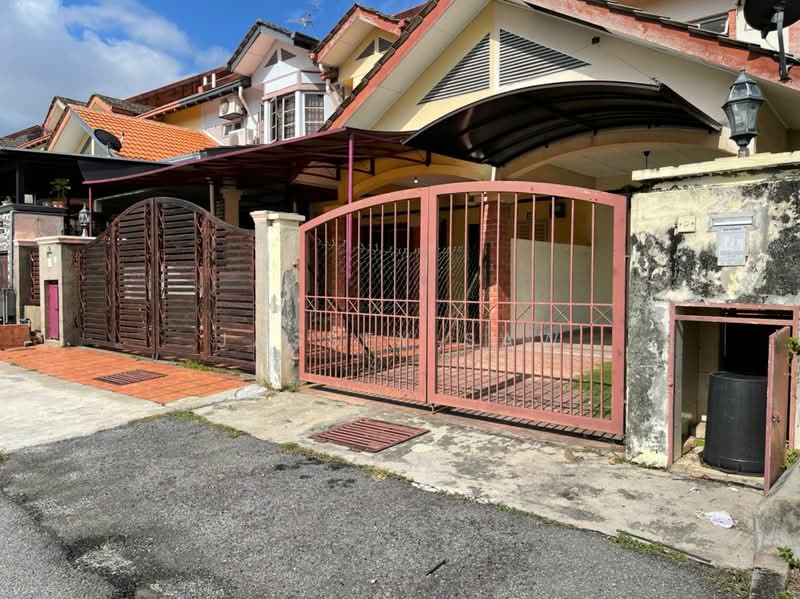 2-storey Terraced House for Sale in Bandar Tun Hussein Onn (Cheras) - Jassey Saw - Exterior - PropertyGuru.com.my