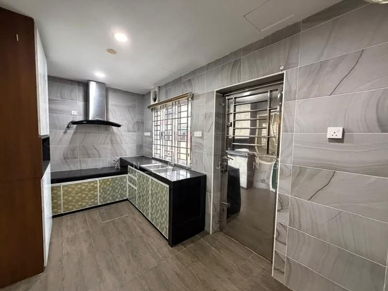 2-storey Terraced House for Sale in Taman Nusa Indah (Iskandar Puteri (Nusajaya)) - Janlly Jong - Kitchen - PropertyGuru.com.my