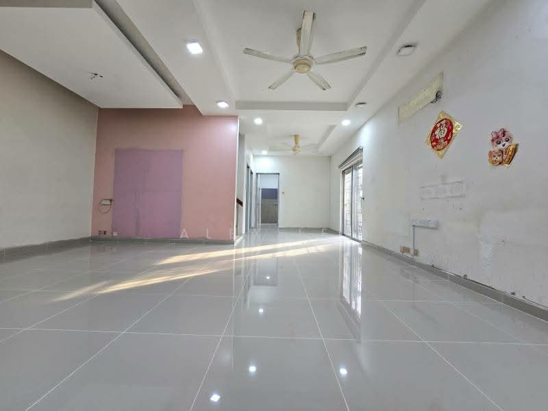 Terraced House for Sale in Bandar Puteri Klang (Klang) - Alex Lee - Living Room - PropertyGuru.com.my